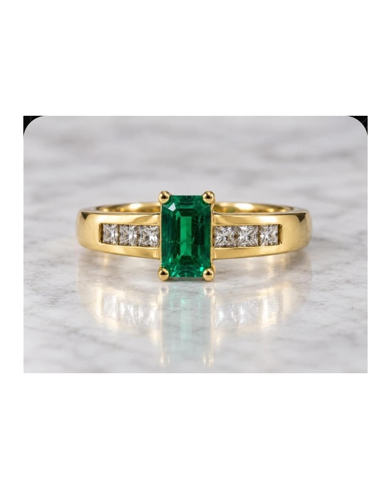Emerald & Diamond Ring