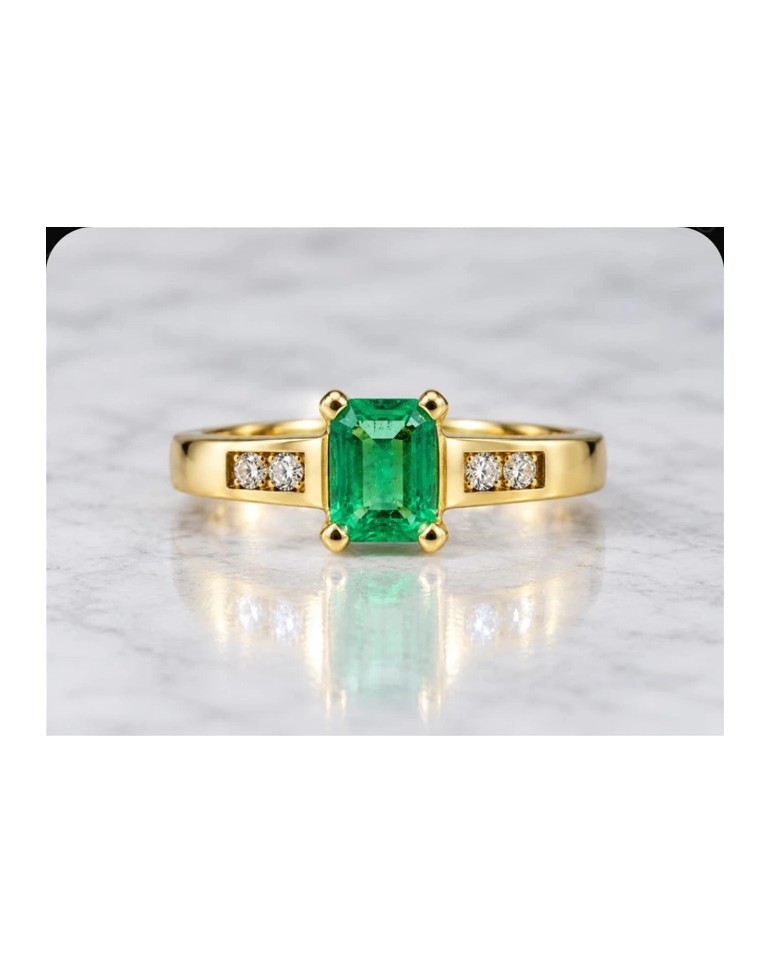 Emerald & Diamond Ring