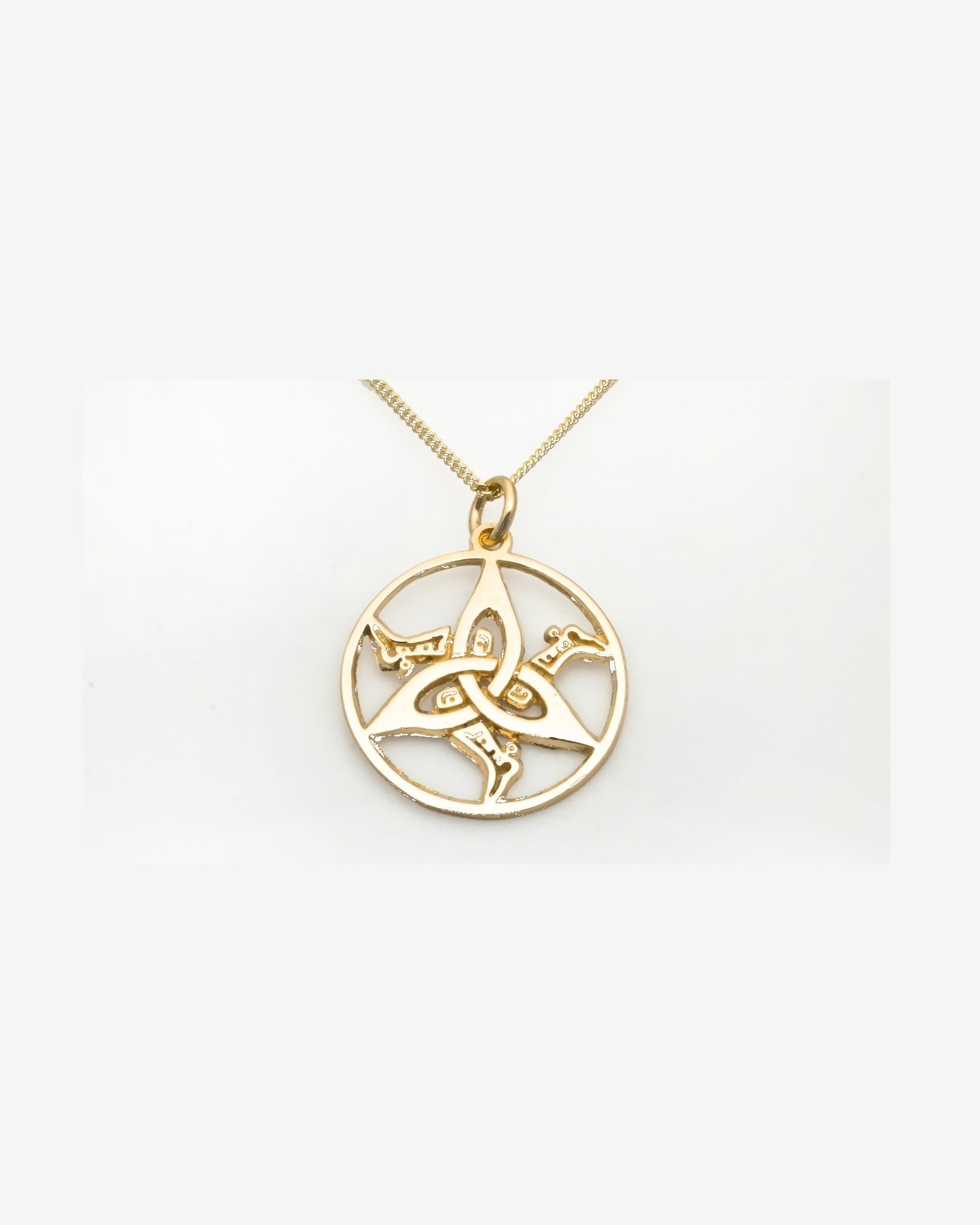 Three legs pendant
